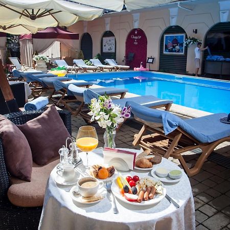 אודסה Hotel Otrada מראה חיצוני תמונה