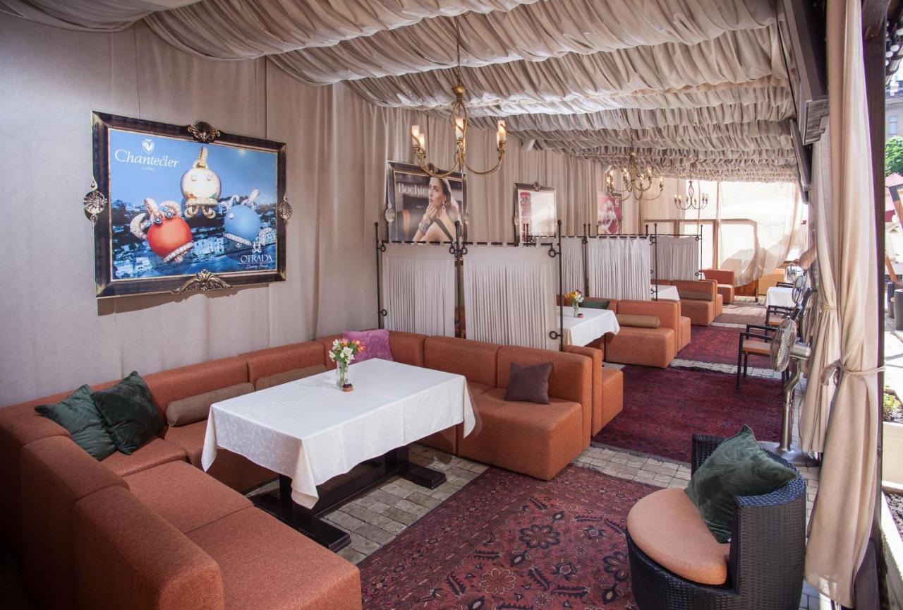 אודסה Hotel Otrada מראה חיצוני תמונה