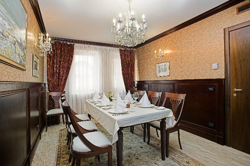 אודסה Hotel Otrada מסעדה תמונה