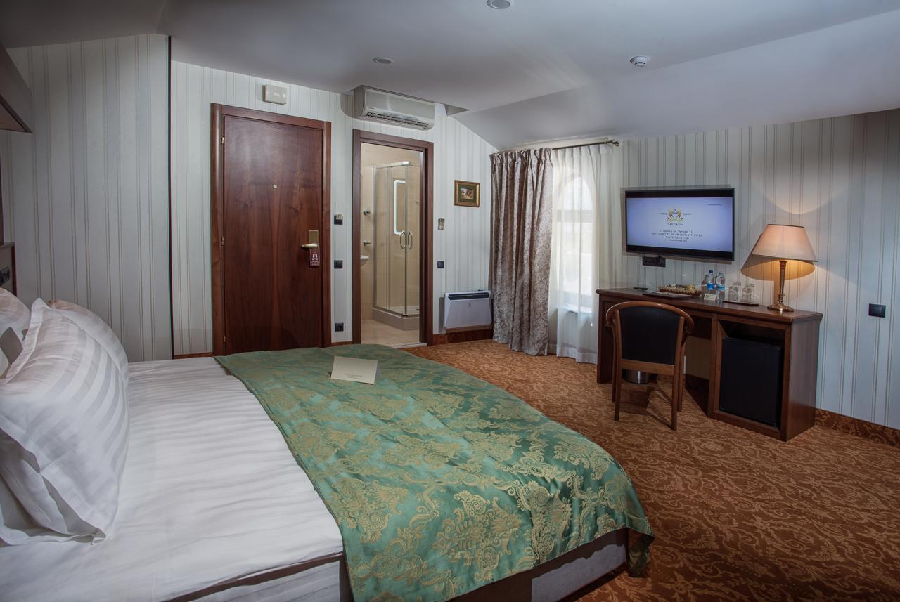 אודסה Hotel Otrada מראה חיצוני תמונה