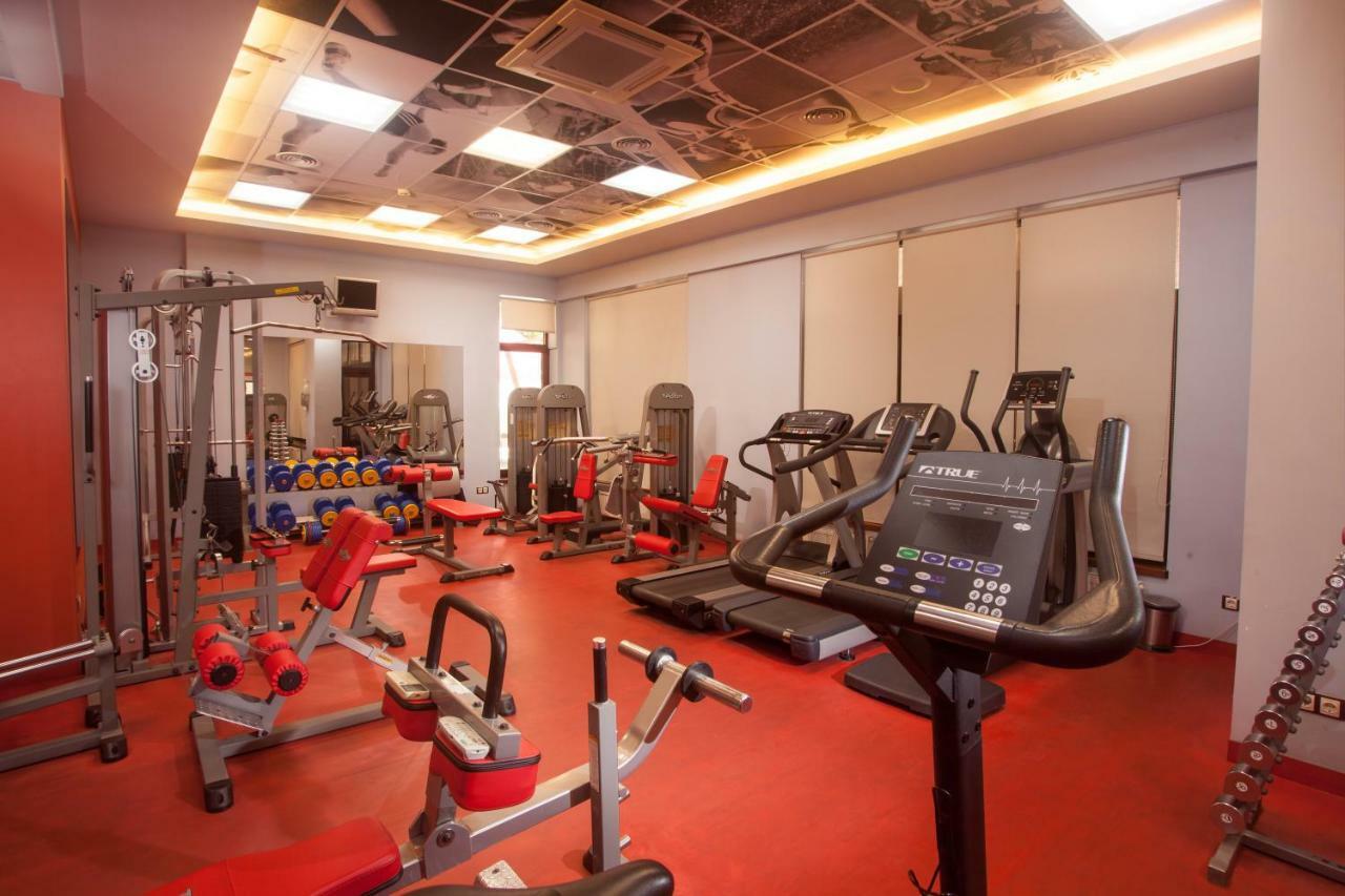 אודסה Hotel Otrada מראה חיצוני תמונה